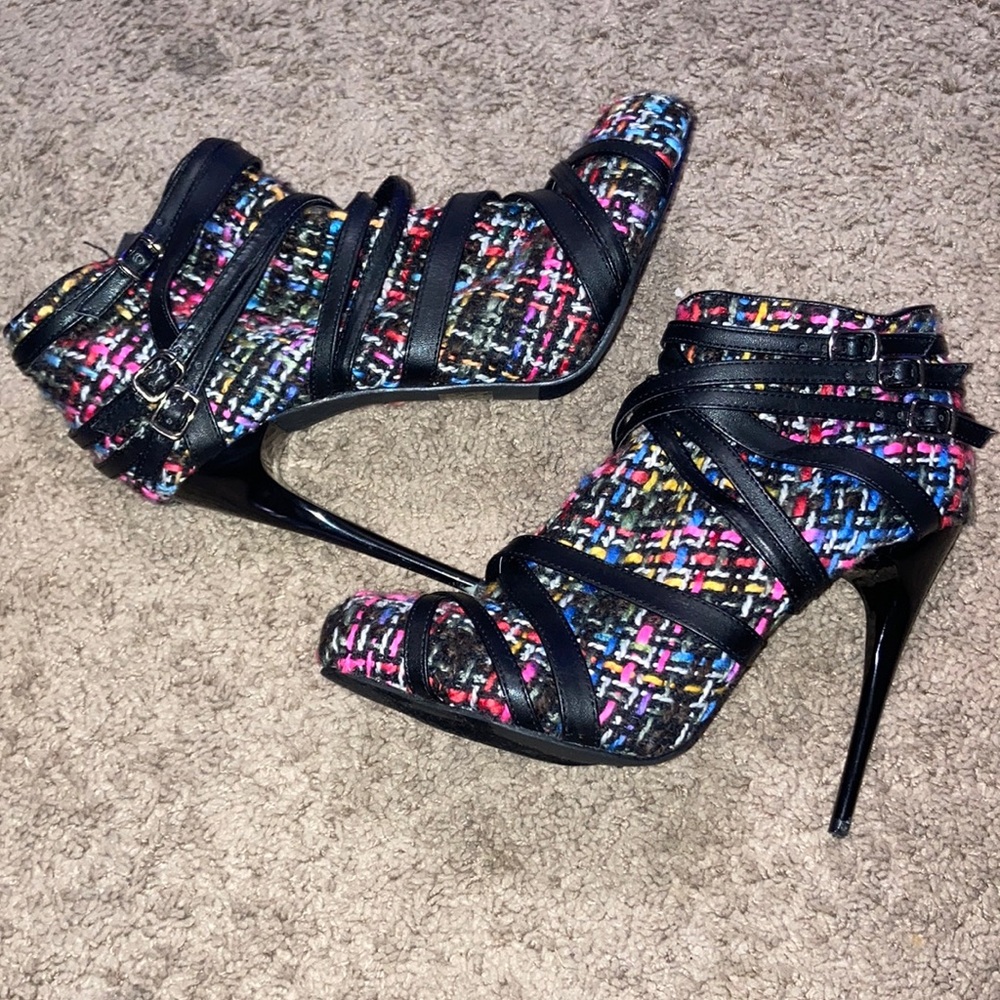 Super Unique & Sexy Liliana Woven Multicolor Heels